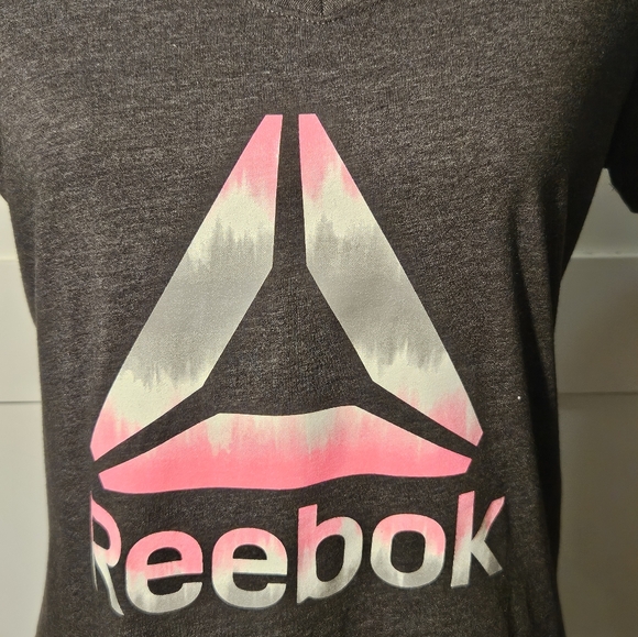 Reebok Women's Grey Short Sleeve T-Shirt - Picture 4 of 7